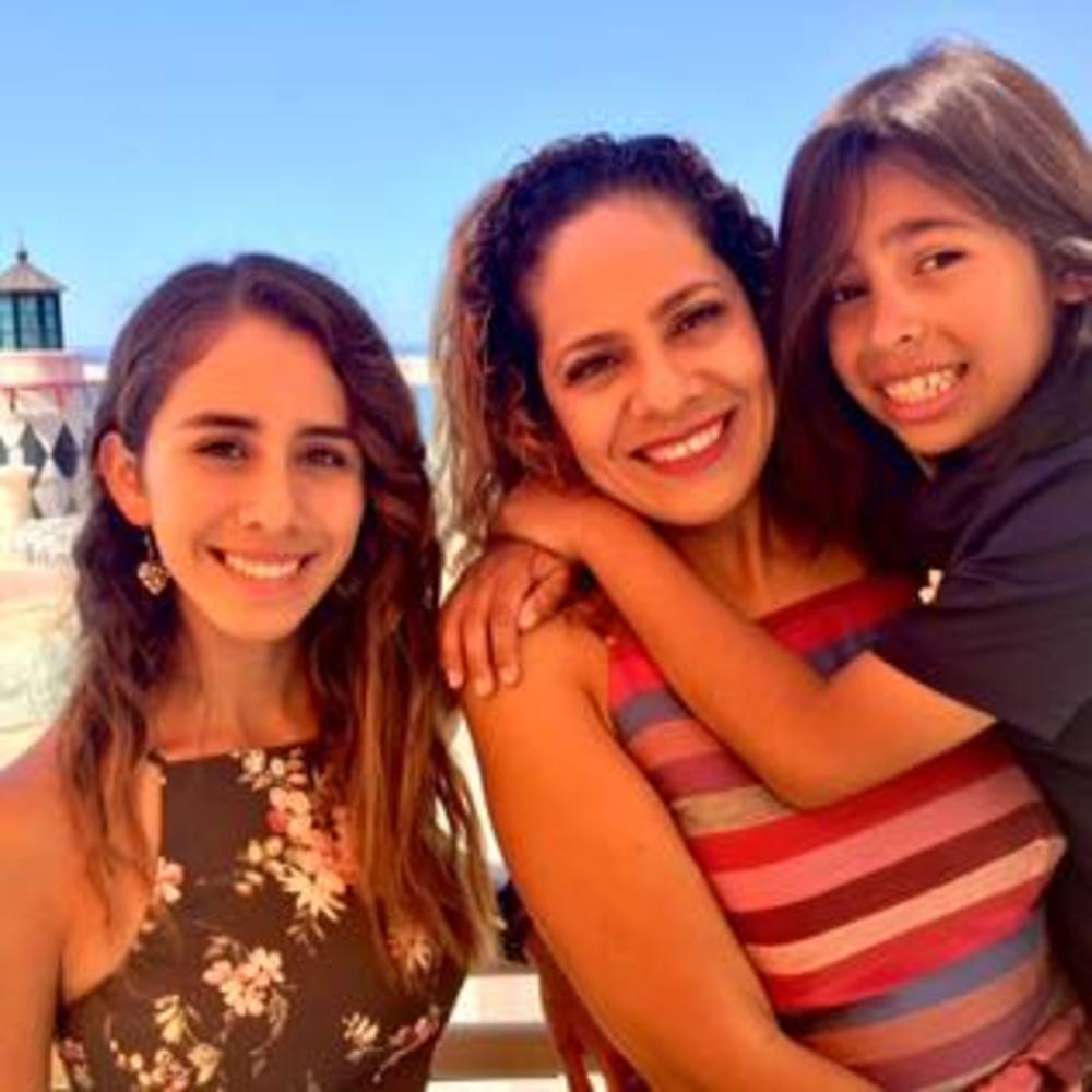 Meet your Posher, Ana